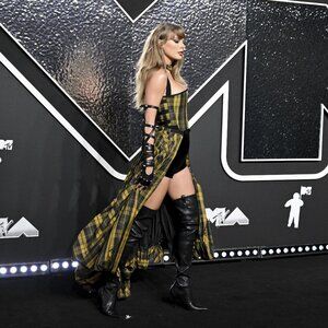 Stuart Weitzman Ultrastuart Maverick 100mm Leather Boots | Taylor Swift Style